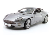 Aston Martin V12 Vanquish 007 Silver (  )